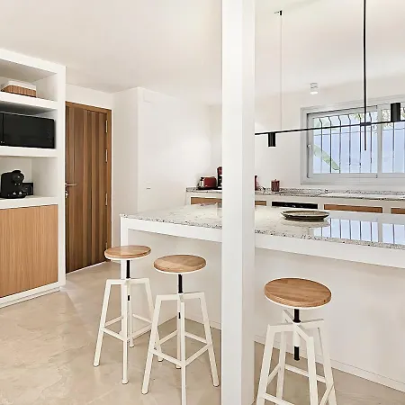 Luxury City Centre Villa *