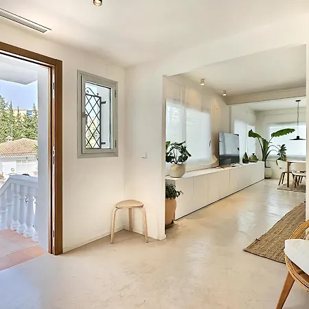 Luxury City Centre Villa *